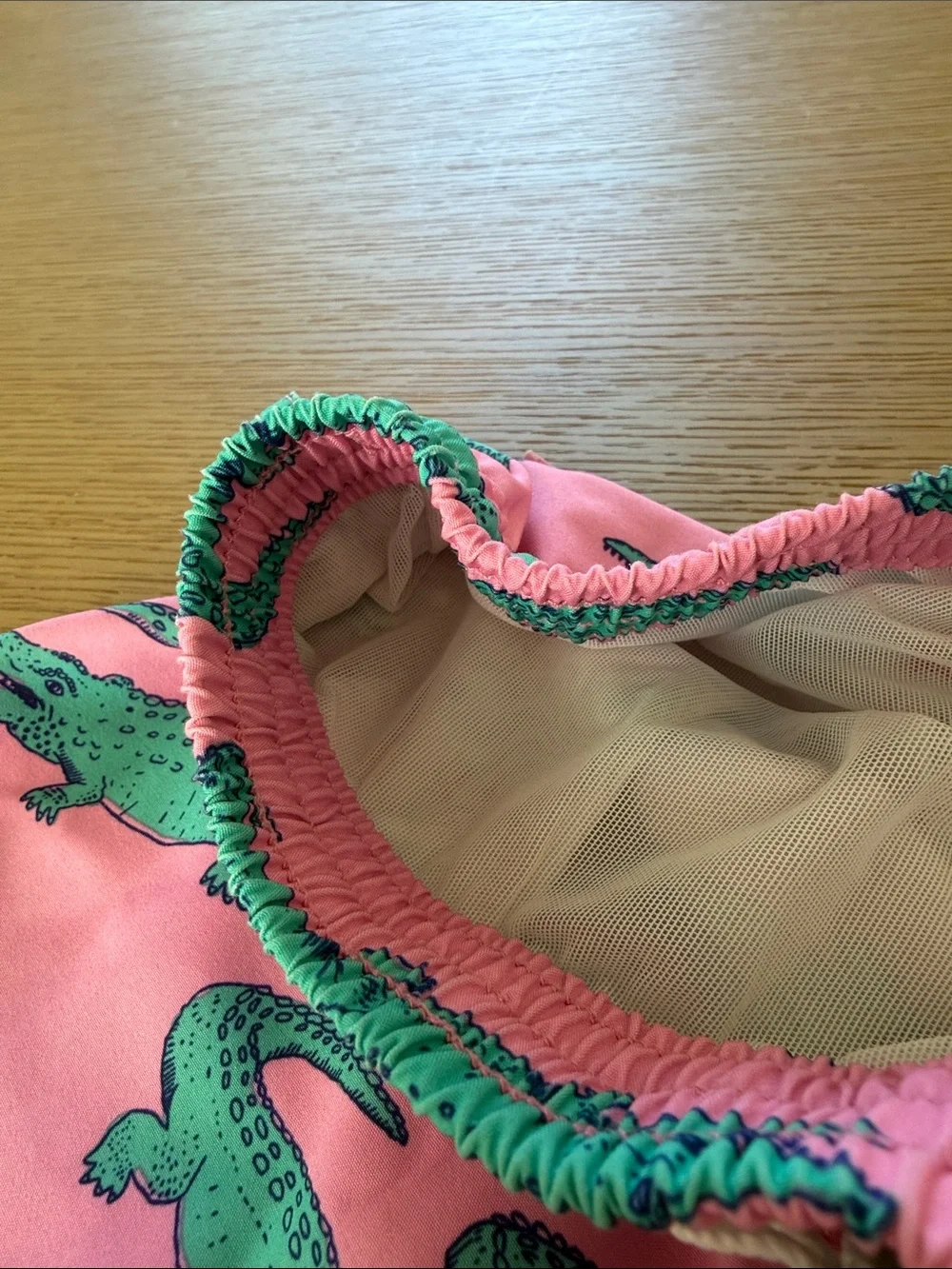 chubbies Pink Swim Trunks with Green Alligator Print, size XS
